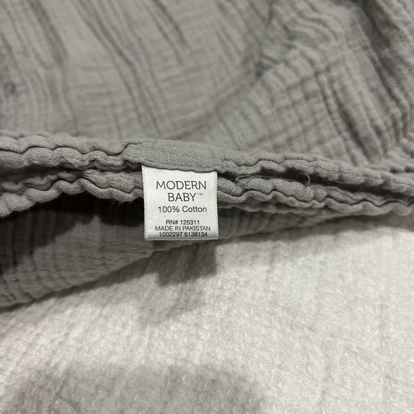 Muslin Swaddle Blankets - Picture 5 of 6